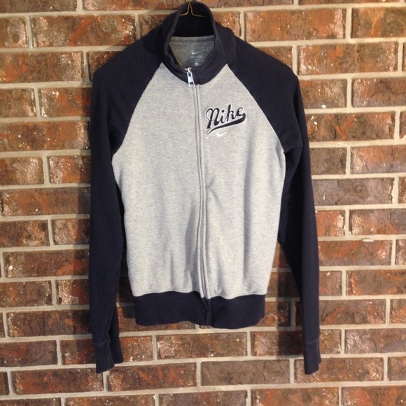 NIKE Full Zip Jacket Size Small - Picture 3 of 6